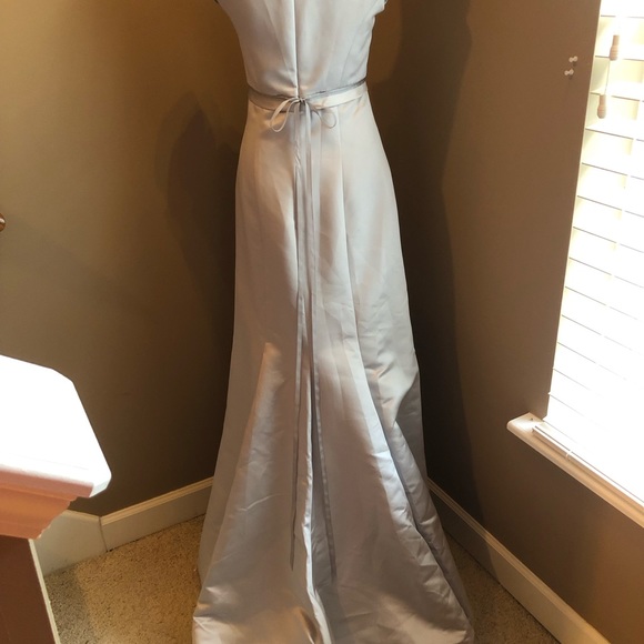 NWT - Vera Wang Formal Dress in Silver - Picture 9 of 9